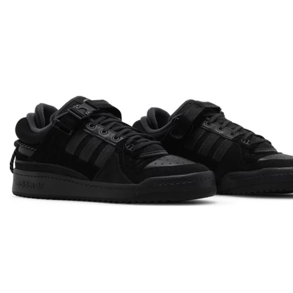Bad bunny’s x adidas shoes - Picture 1 of 6